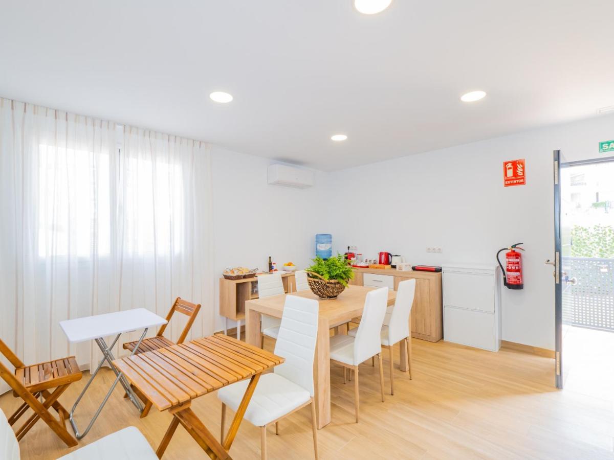 Cubo'S Hostal William'S Sunny 3 With Breakfast Torre de Benagalbon Exteriör bild